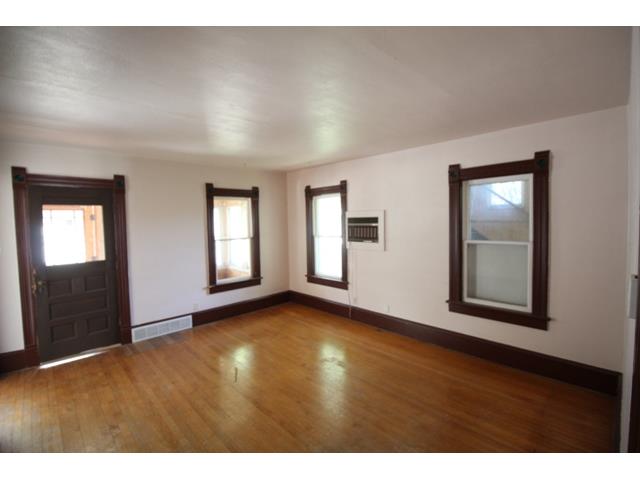1728 & 1728 1/2 S Oneida StAppleton, WI, 54915Outagamie County