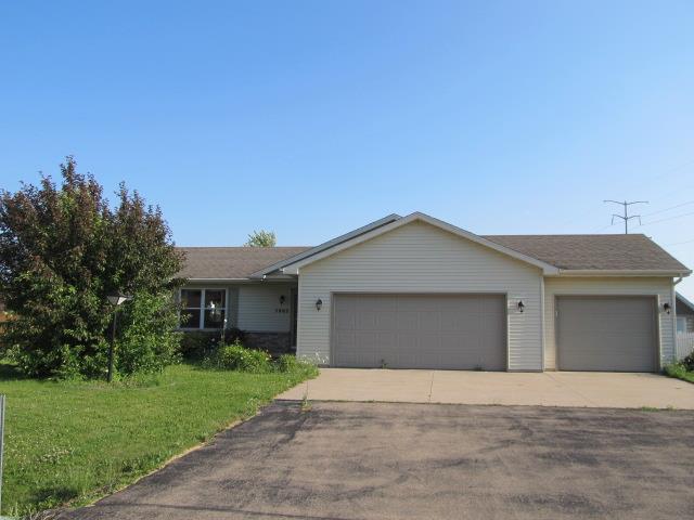 W5993 Garnet DrAppleton, WI, 54915Calumet County