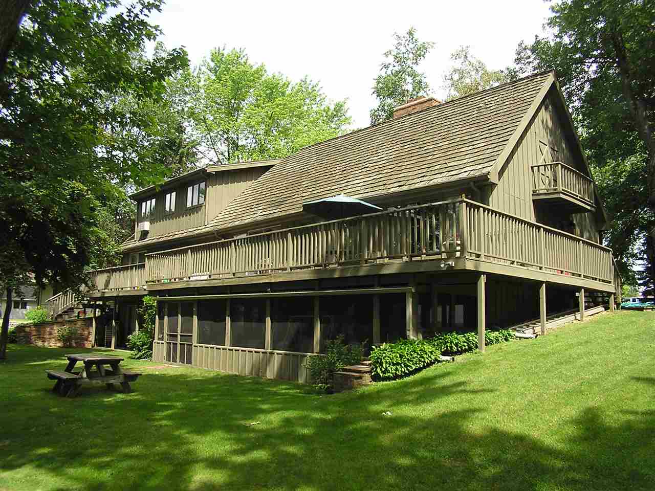 W3349 ORCHARD AVE, Green Lake, WI 54941