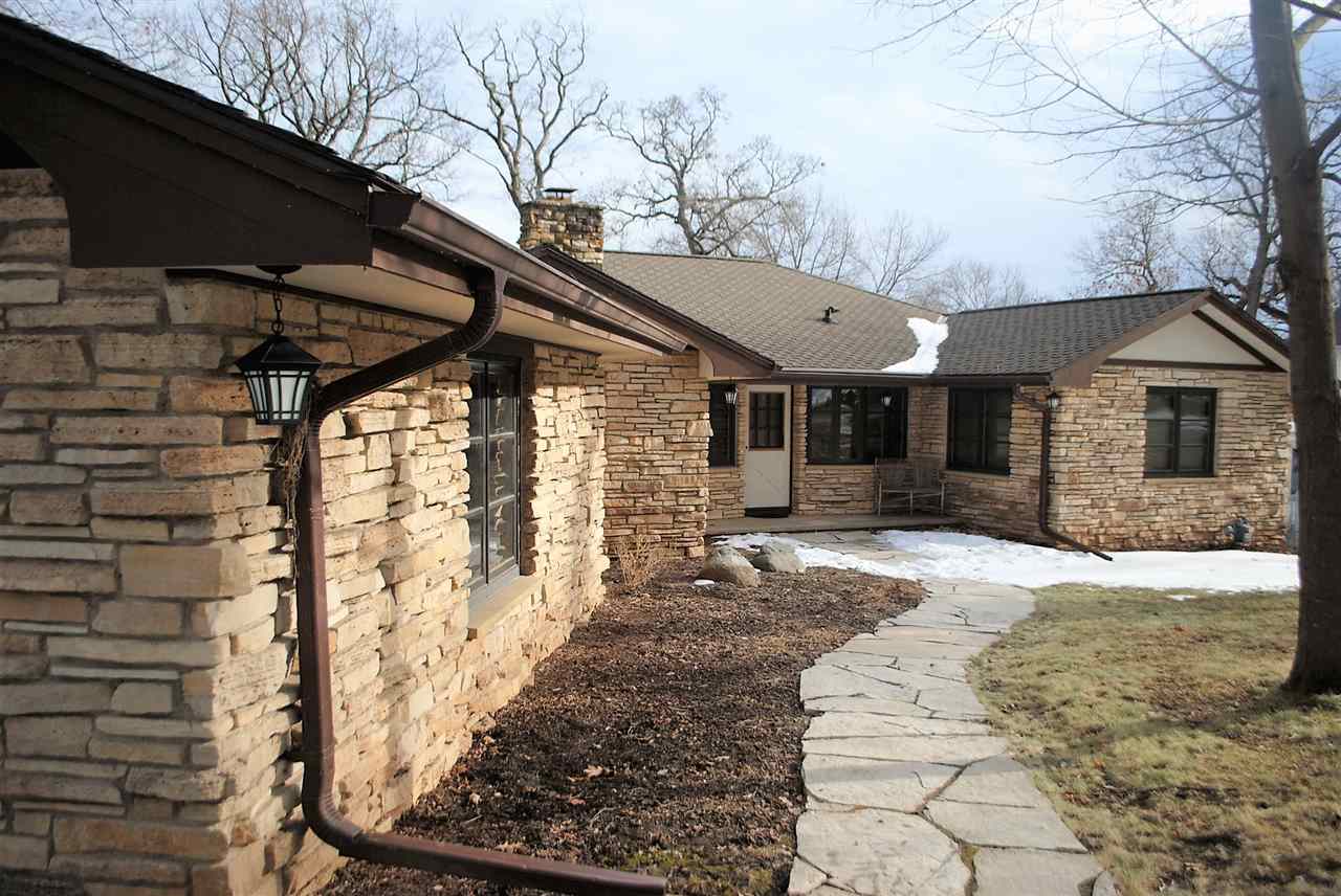 330 Forest Ave, Green Lake, WI 54941