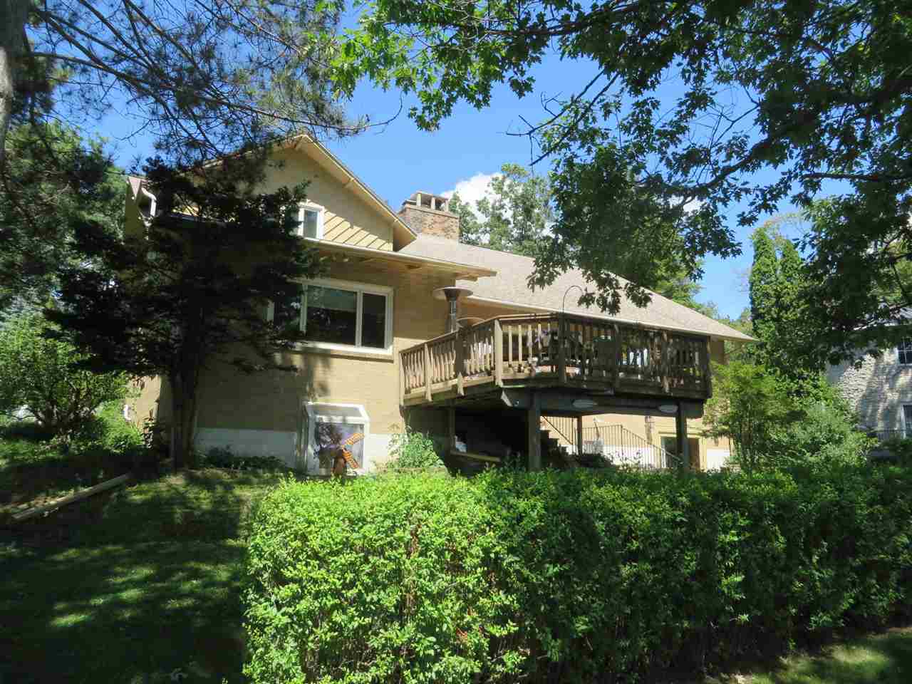 338 FOREST AVE, Green Lake, WI 54941