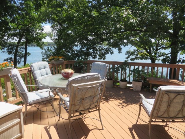 338 FOREST AVE, Green Lake, WI 54941