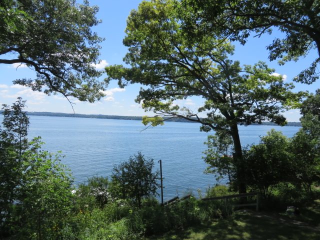 338 FOREST AVE, Green Lake, WI 54941