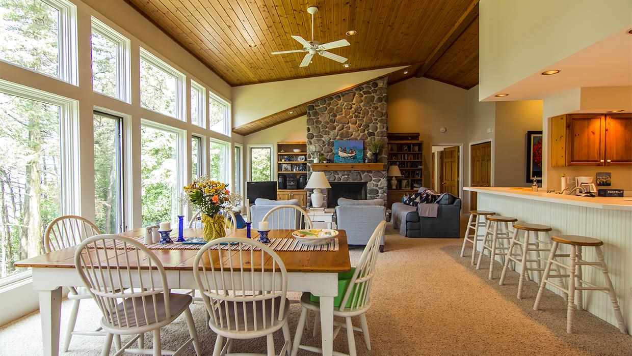 W1762 Sandstone Ave, Green Lake, WI 54941