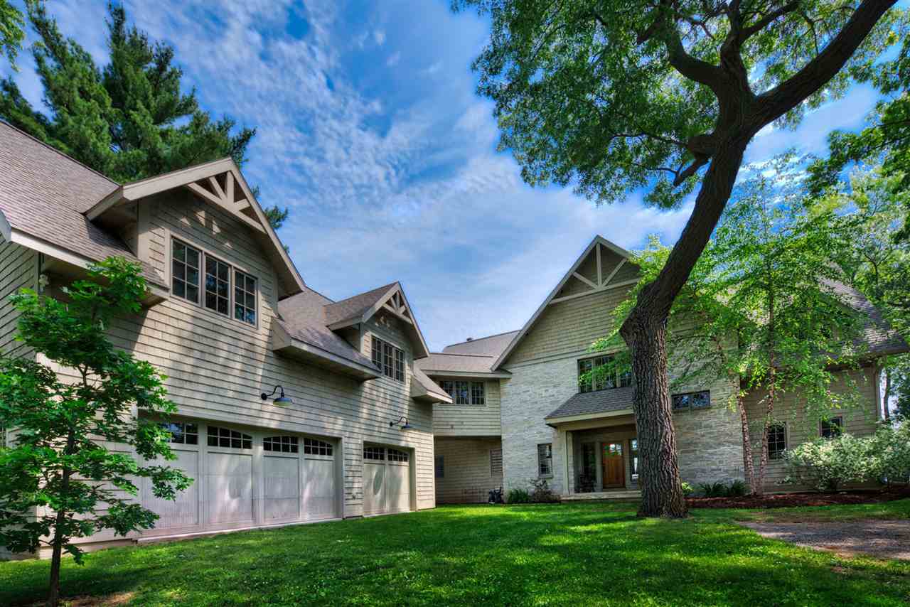 N4338 S Lakeshore Dr, Green Lake, WI 54941