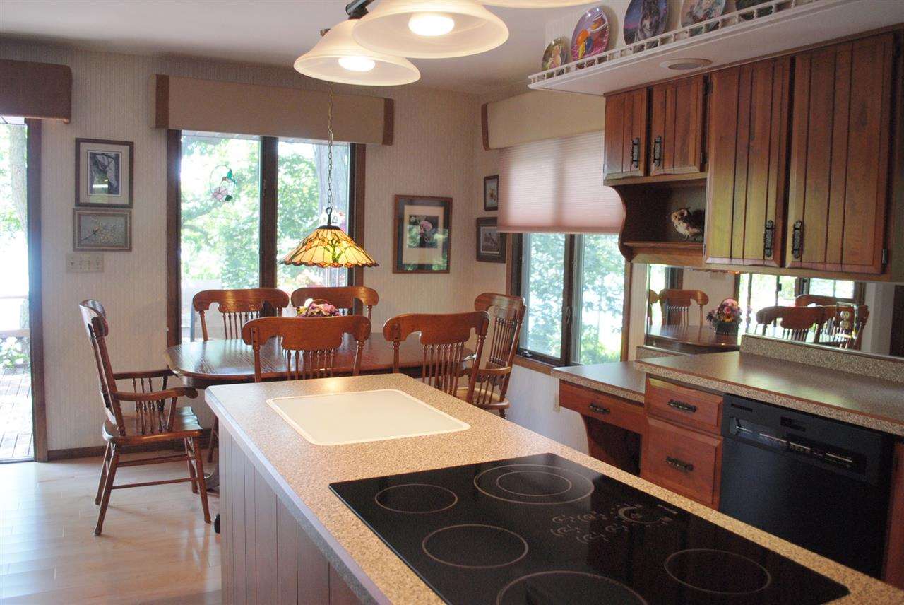 W1959 Belle Mapps Ct, Green Lake, WI 54941
