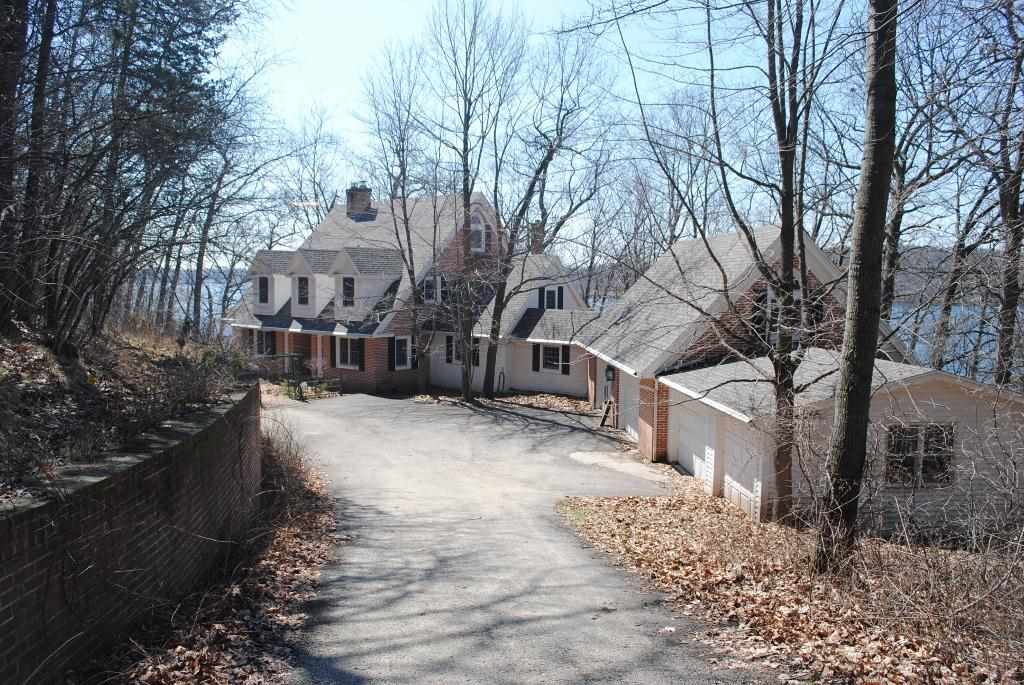 W2937 Hillside Rd, Green Lake, WI 54941