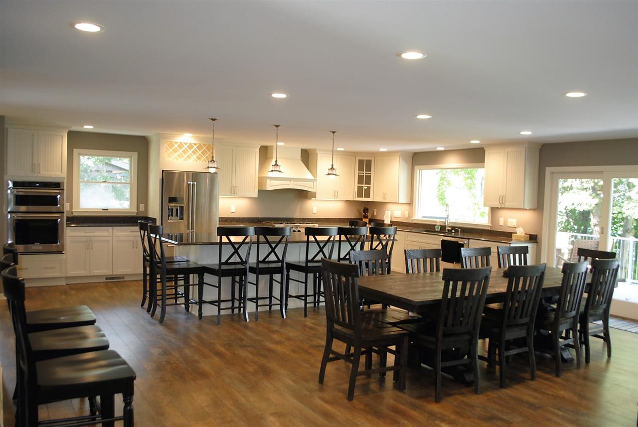 W2250 Oakwood Ave, Green Lake, WI 54941