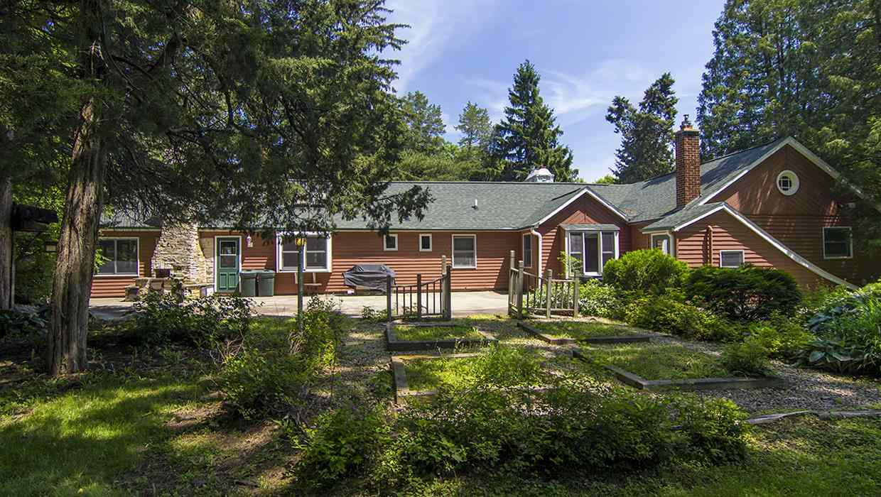 W1740 Sandstone Ave, Green Lake, WI 54941