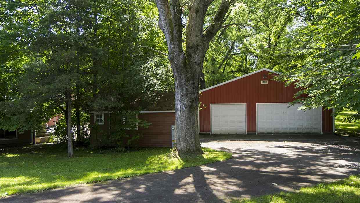 W1740 Sandstone Ave, Green Lake, WI 54941