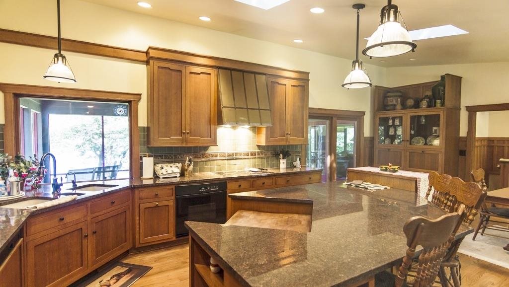 W2270 Oakwood Ave, Green Lake, WI 54941
