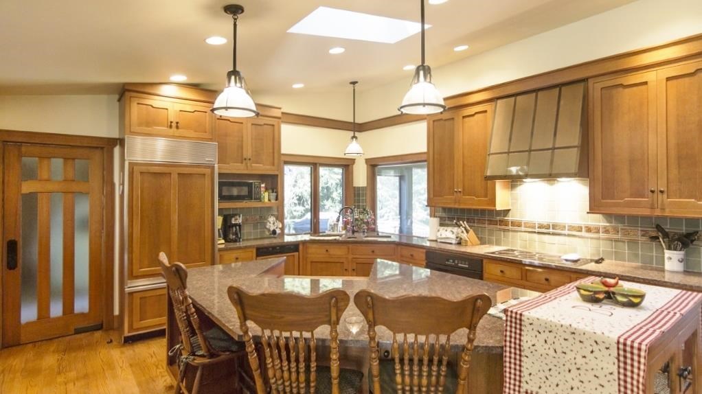 W2270 Oakwood Ave, Green Lake, WI 54941