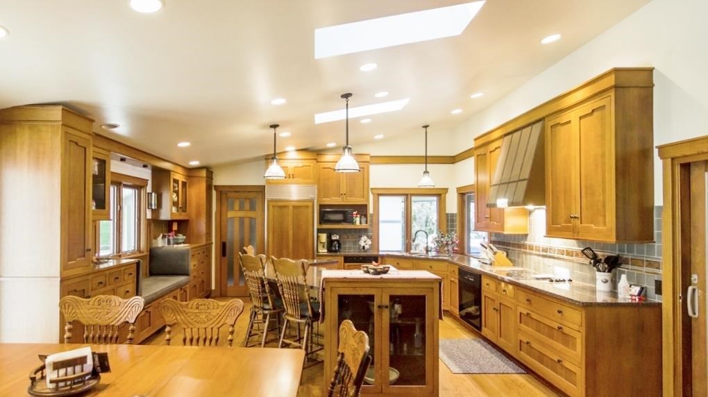 W2270 Oakwood Ave, Green Lake, WI 54941
