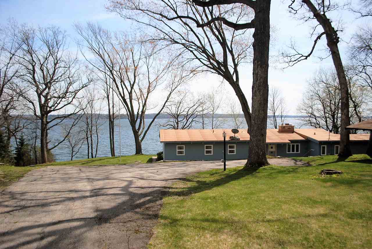 W2109 Irving Park Rd, Green Lake, WI 54941