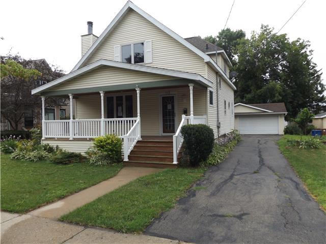 717 Broad StMenasha, WI, 54952Winnebago County