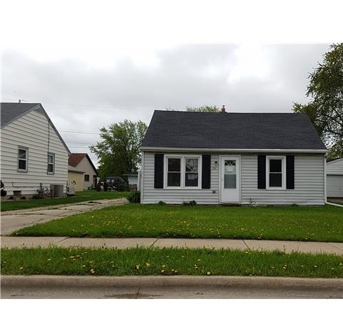 136 W Cecil StNeenah, WI, 54956Winnebago County