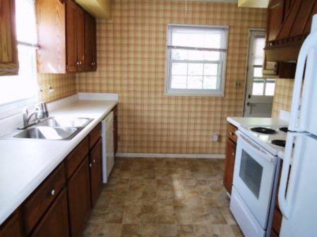 1606 Augusta St Ext, Bluefield, WV 24701