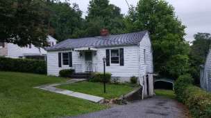 2732 Longview TerrBluefield, WV, 24701Mercer County