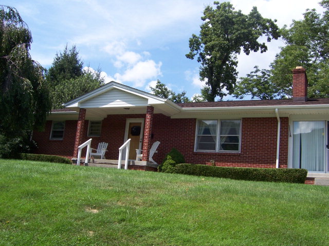 417 Woodside Dr