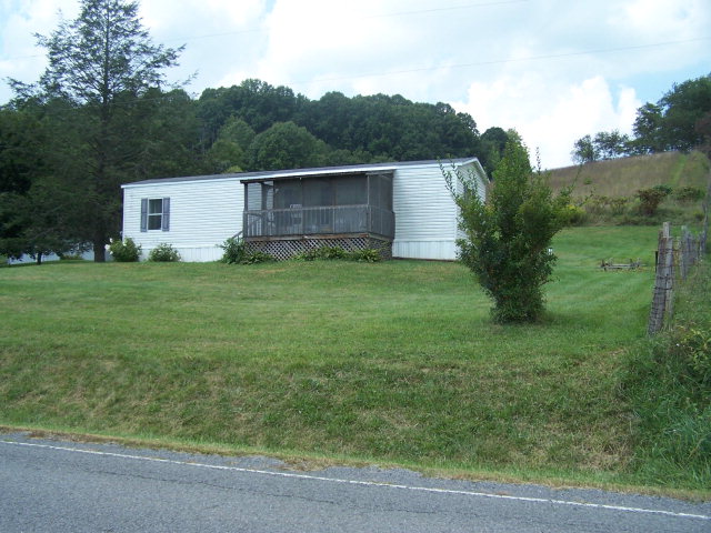 220 Oakdell Ave