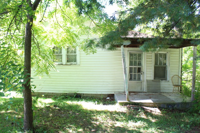 23 McNutt Ave, Princeton, WV 24740