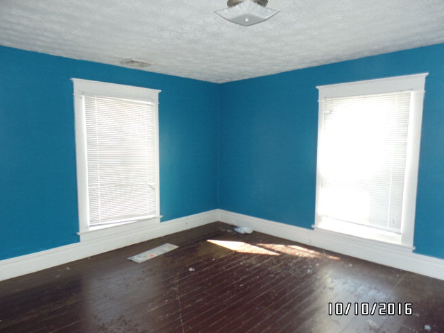 1313 East Main, Princeton, WV 24740