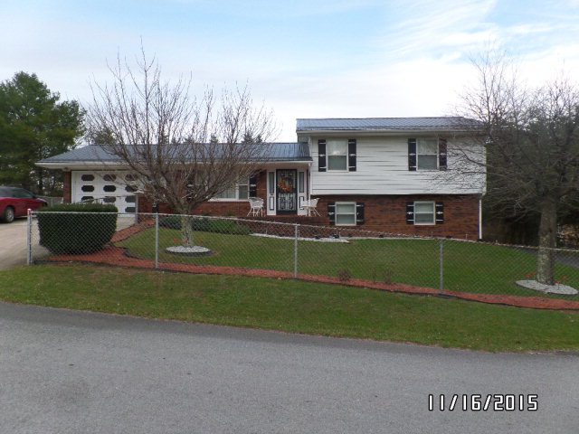233 Black Oak Rd