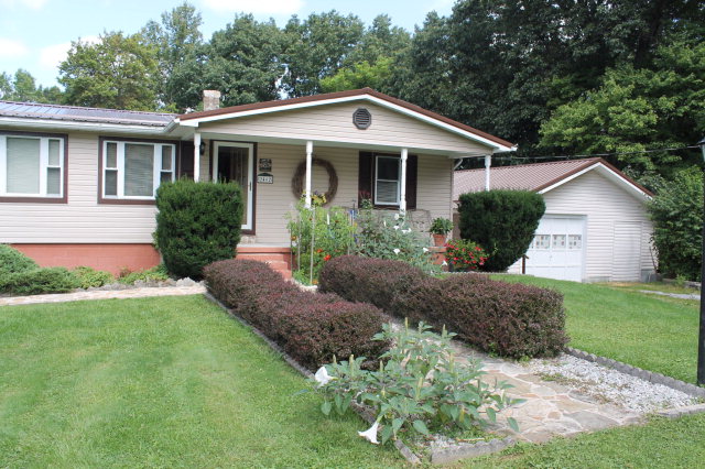 301 Gillespie Rd