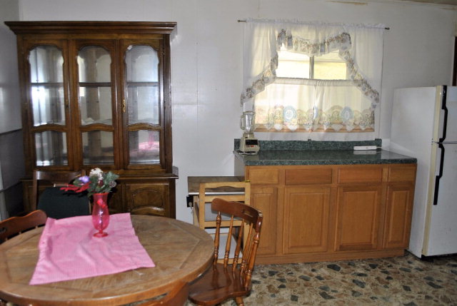 67 WOOSLEY ROAD, Pineville, WV 24801