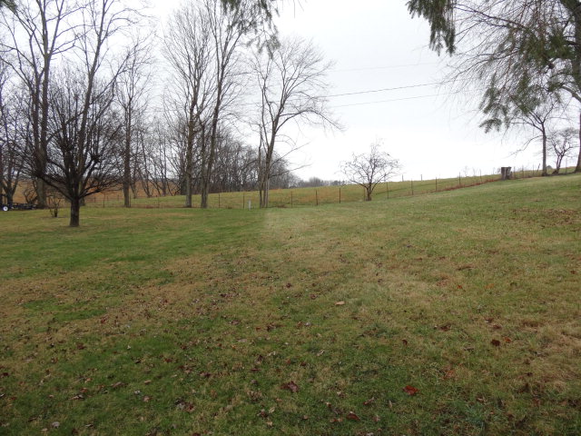 - CLOVERFIELD LANE, Lewisburg, WV 24901