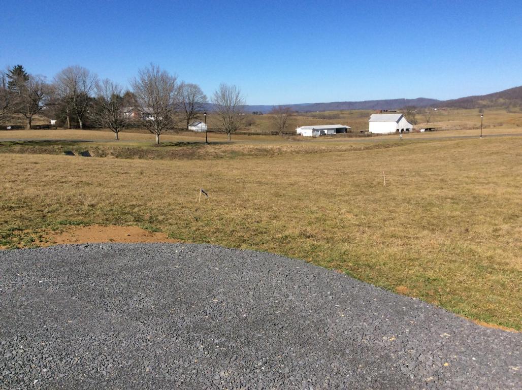 Lewisburg, WV 24901