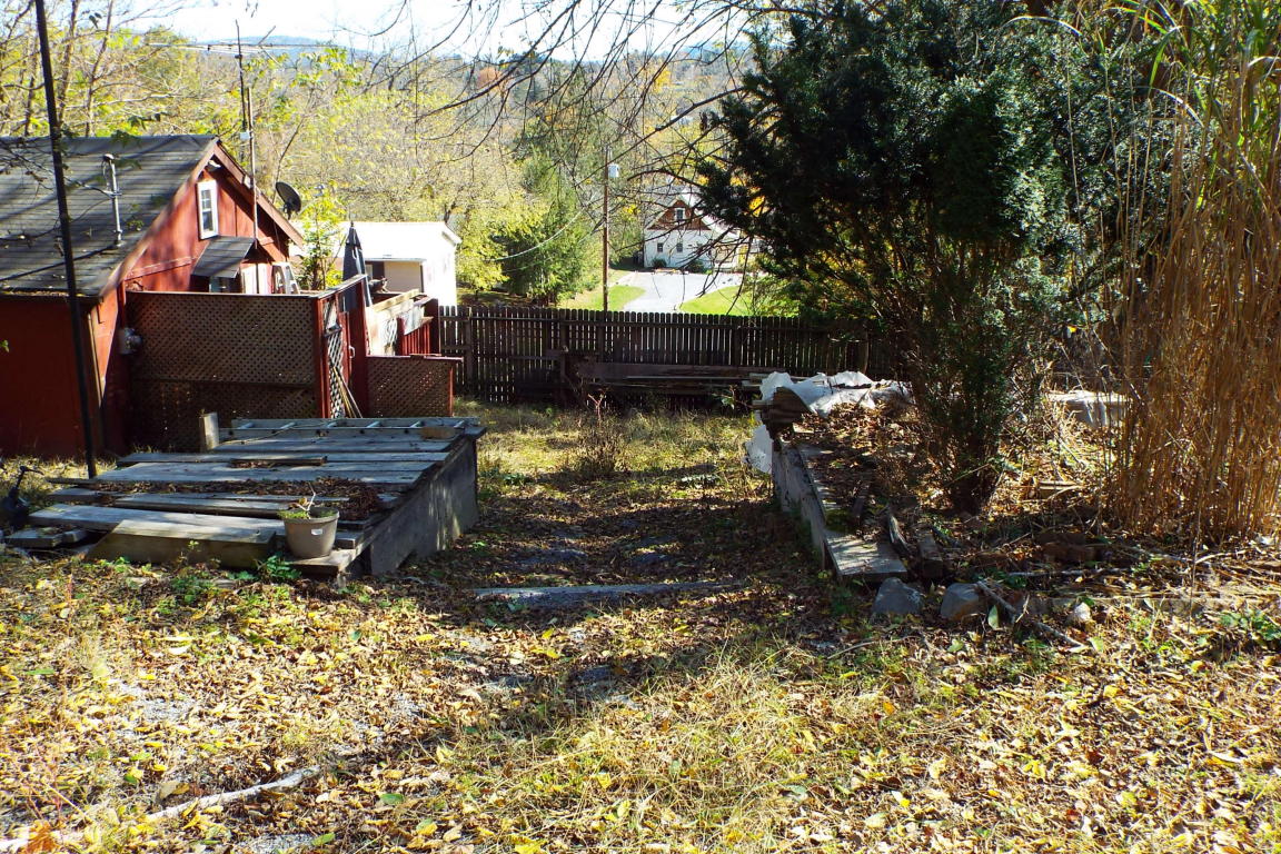 234 MAPLE ST, Lewisburg, WV 24901