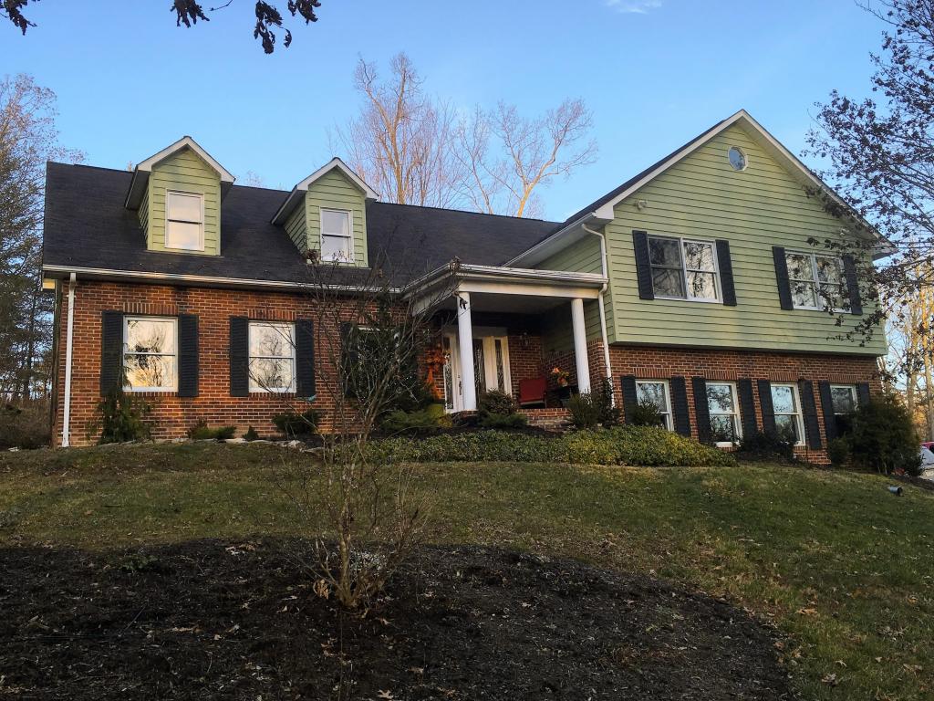 310 Perrine Cir