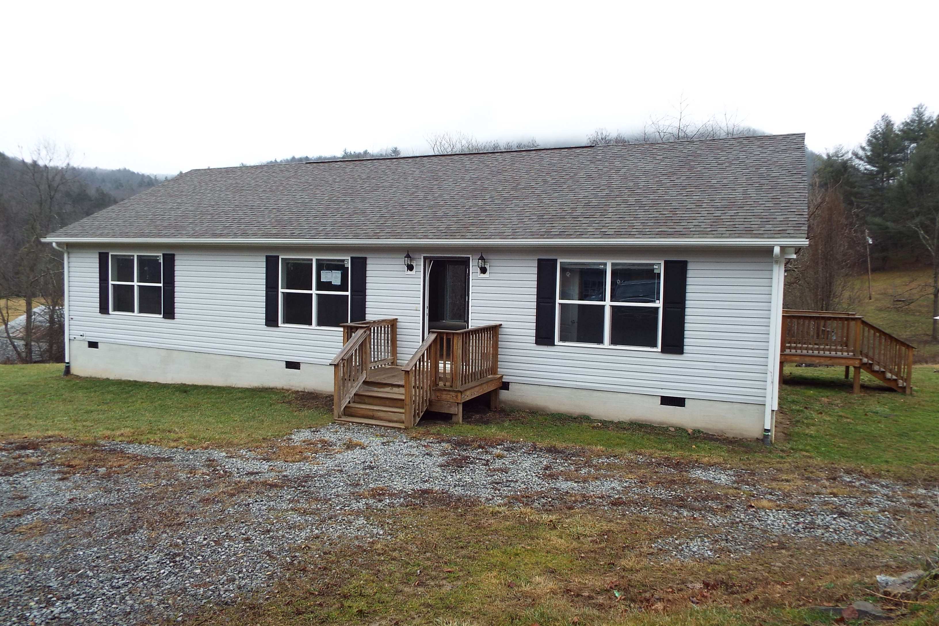 47 Brushy Mountain RdMarlinton, WV, 24954Pocahontas County