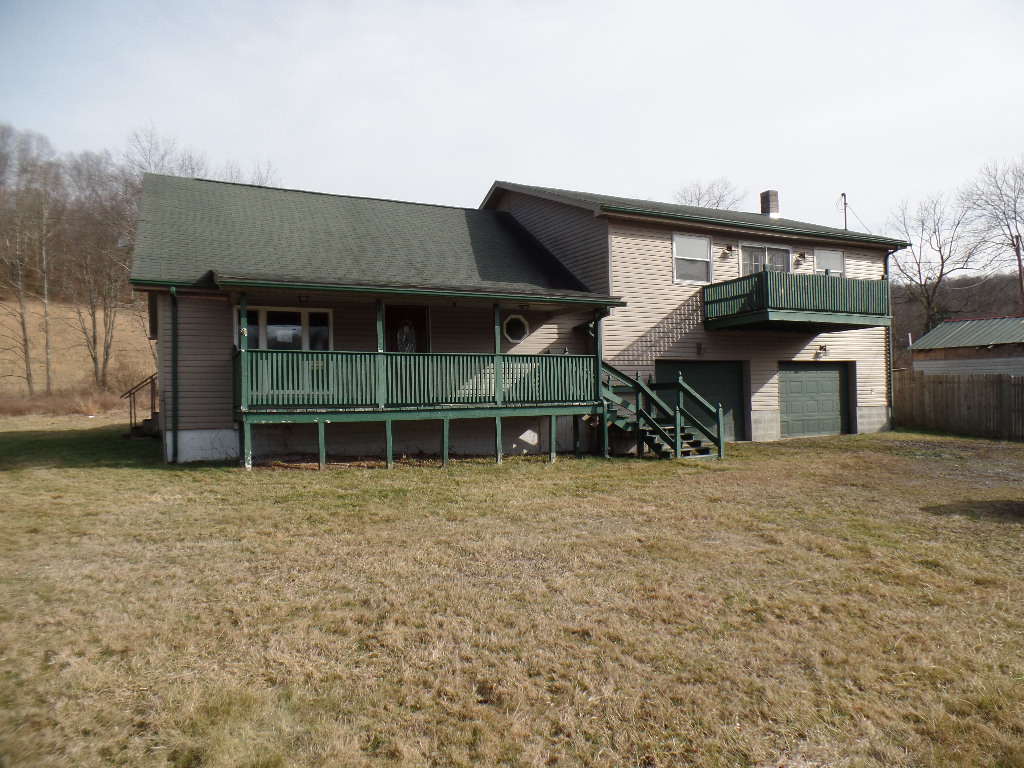 4456 Coal River RdArnett, WV, 25007Raleigh County