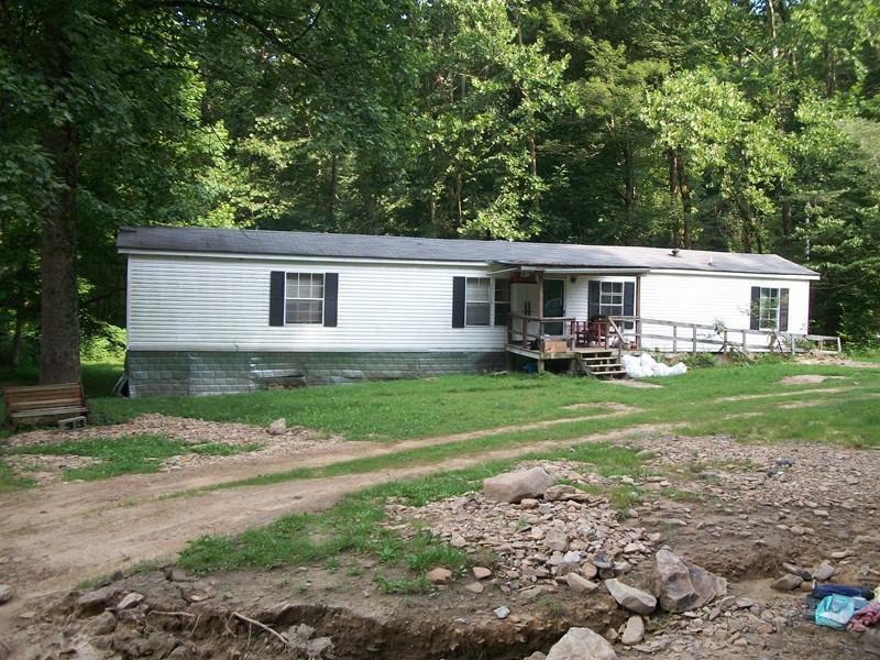 1284 Boggs Run RD, Bomont, WV 25030