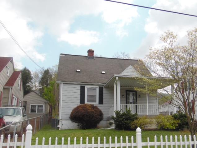 14 Church StCharlton Heights, WV, 25040Fayette County