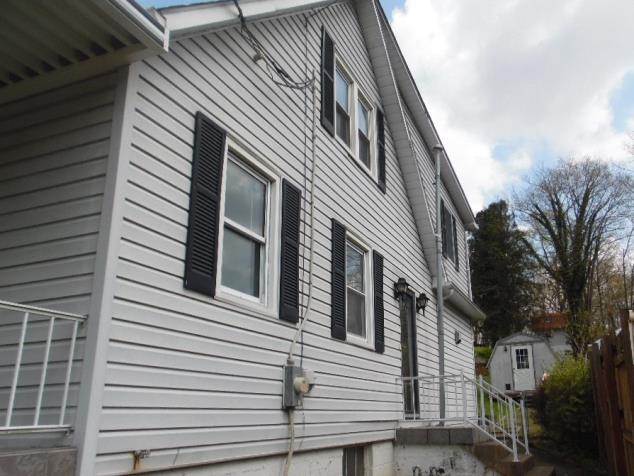 14 Church StCharlton Heights, WV, 25040Fayette County