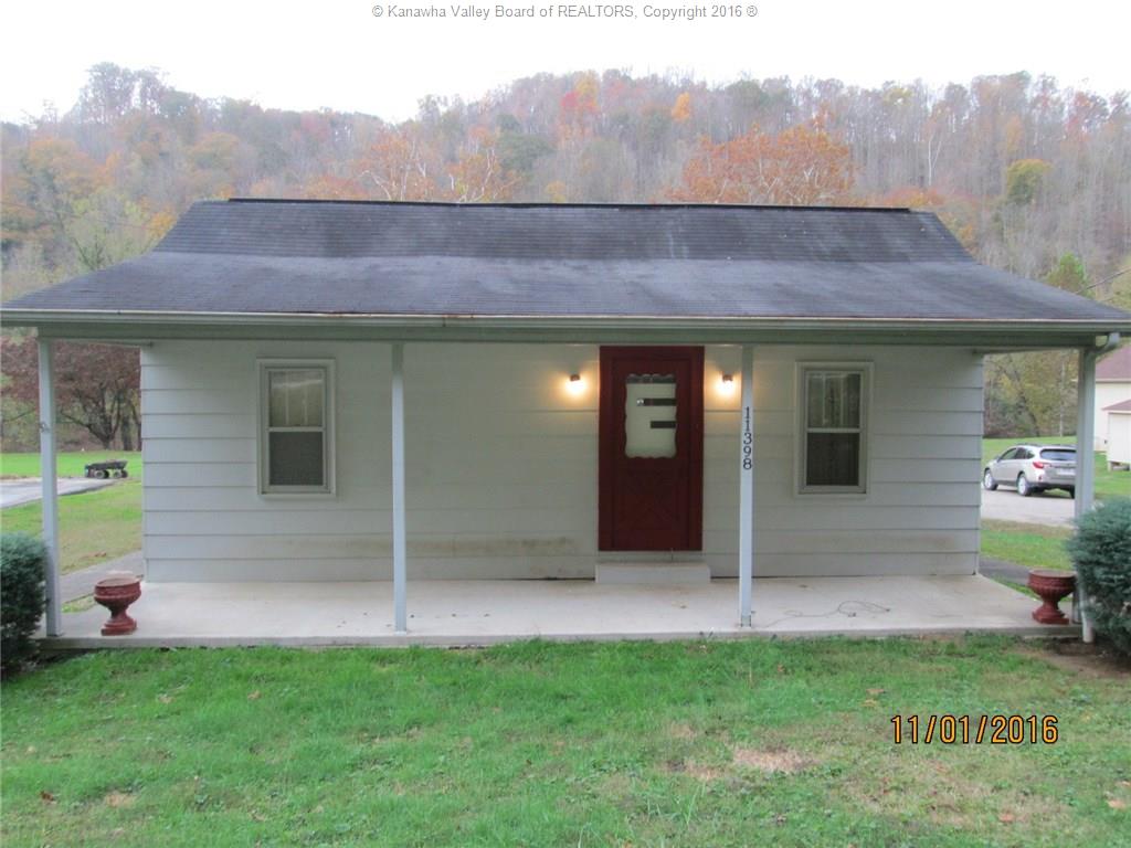 11398 ELK RIVER ROAD N. Highway E, Clendenin, WV 25045
