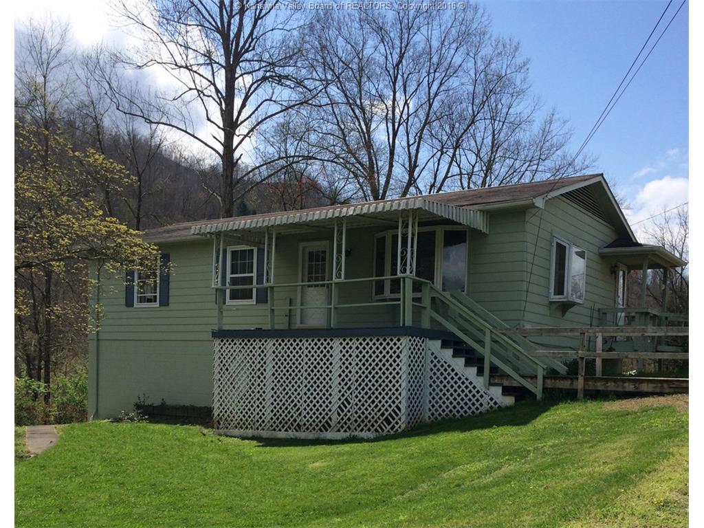956 Madison Circle