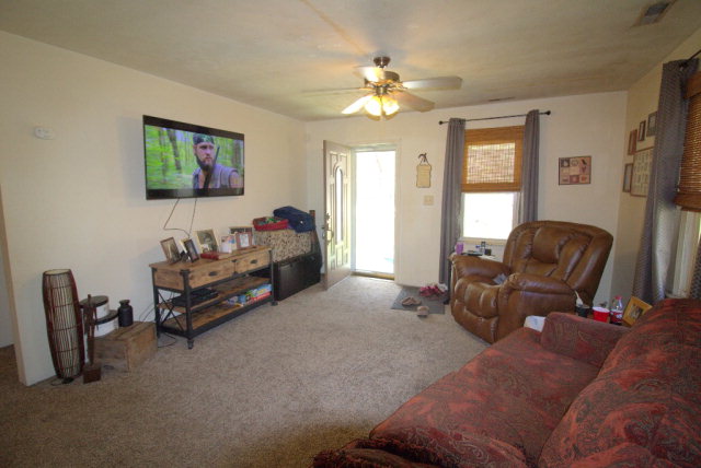 8874 Clearfork Road, Dorothy, WV 25060