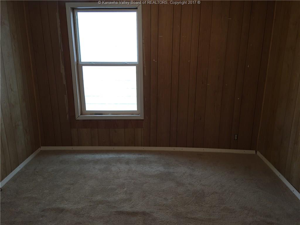 101 12th Street, Dunbar, WV 25064