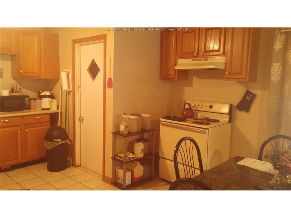 802 Elvira Road, Dunbar, WV 25064