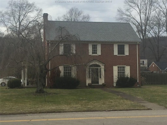 5 Hitchcock Cir