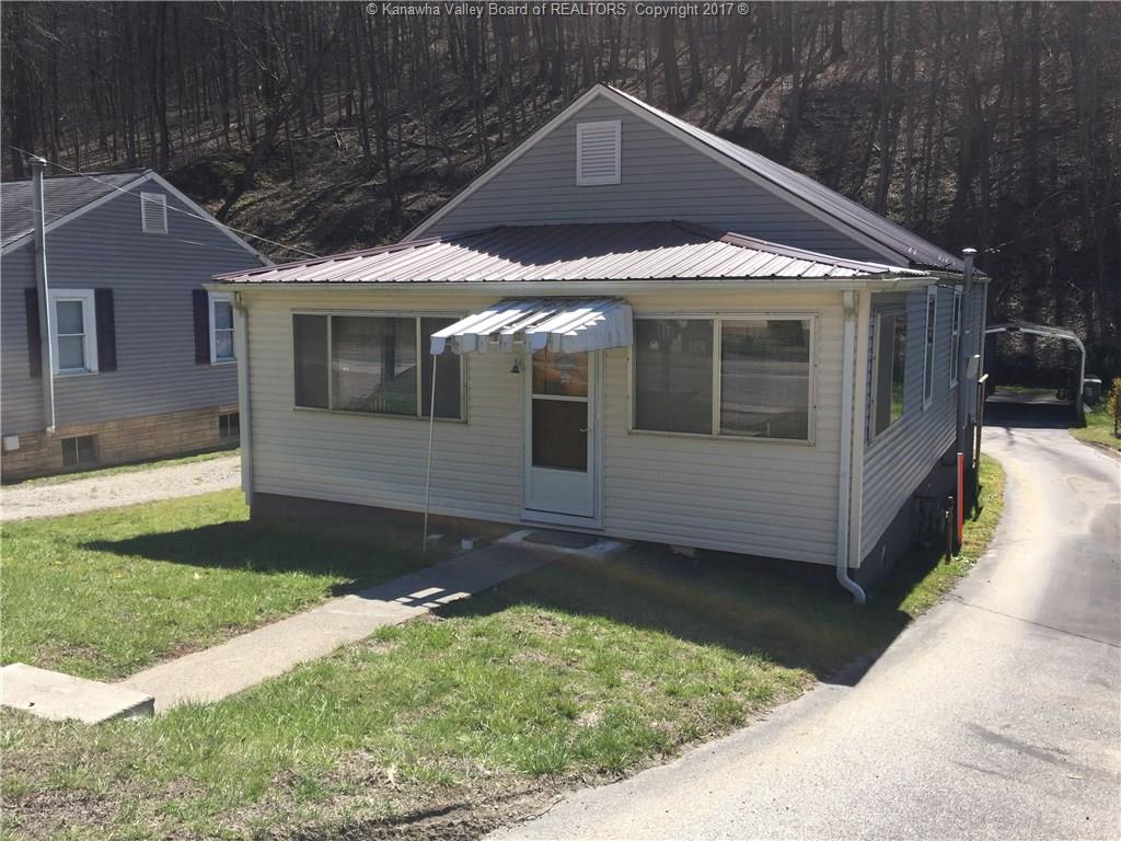 1879 Len Creek Road, Hernshaw, WV 25107