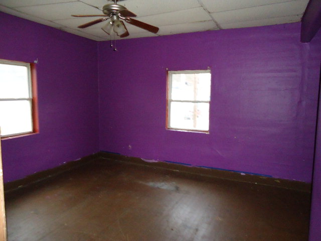 202 SIXTH STREET, Montgomery, WV 25136