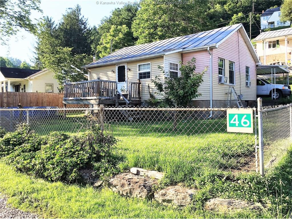46 Toller Road, Nellis, WV 25142