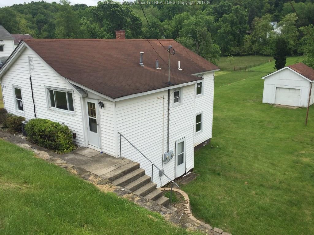 2518 25th Street, Nitro, WV 25143