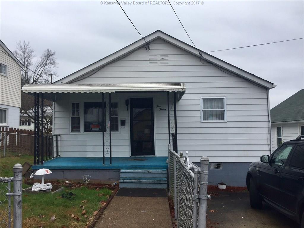 512 5th Street, Nitro, WV 25143