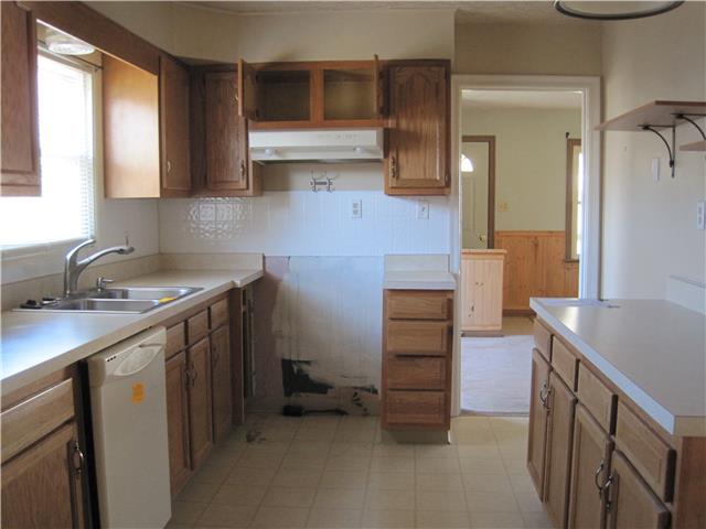 216 Carriage WayNitro, WV, 25143Putnam County